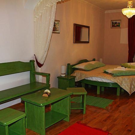 Rooms Su Su Karlovac Exteriör bild