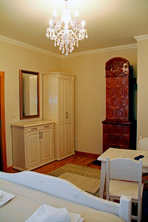 Rooms Su Su Karlovac Rum bild